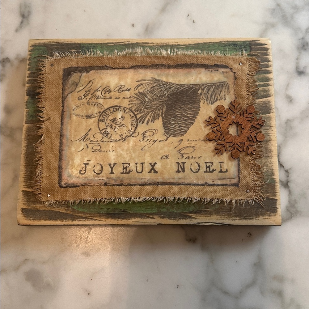 Vintage Joyeux Noel Decorative Wooden Plaque